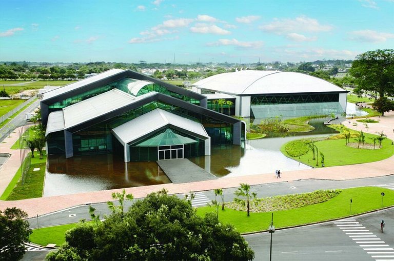 Versati – 2-Bedroom Apartment near Hangar