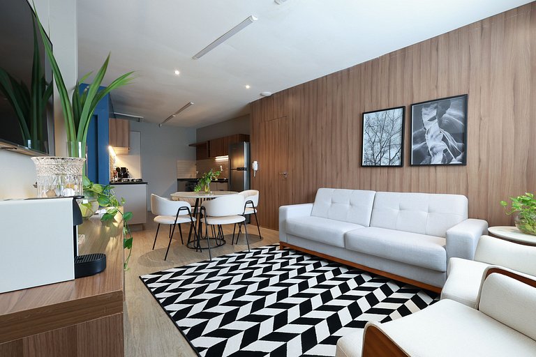 English Studio 1610 — Double bedroom and living area, close